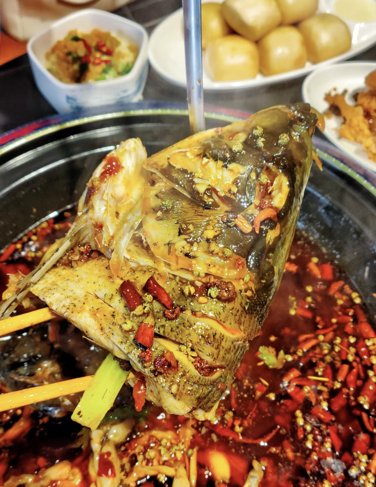 😋鱼头火锅，舌尖上的极致诱惑！🤩 🐟 新 配图3