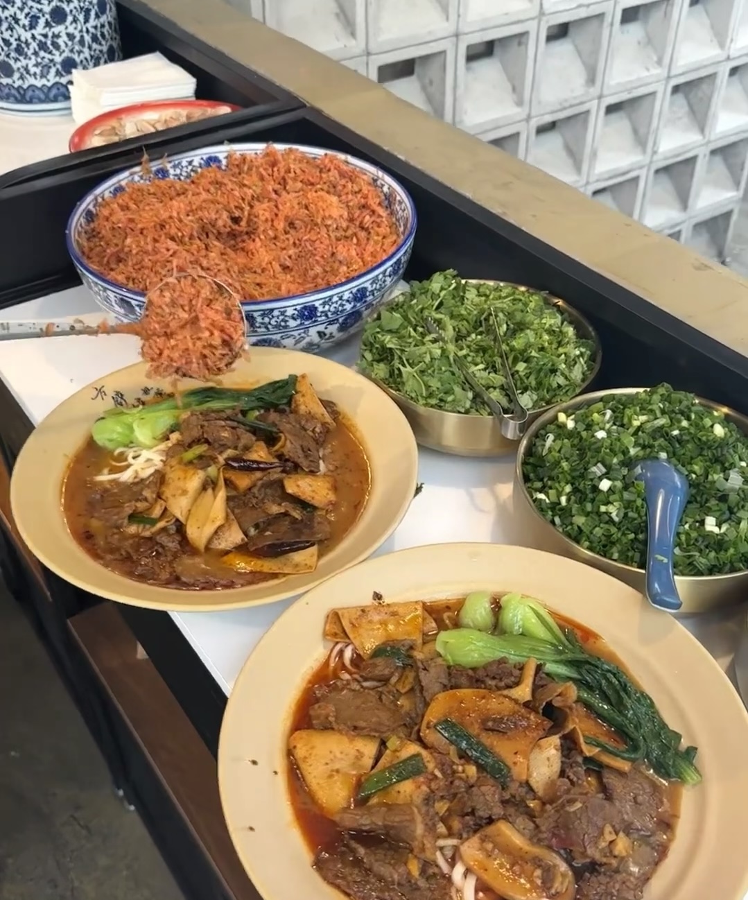 面馆开业，美味面条等你尝。筋道面条搭配丰 配图1