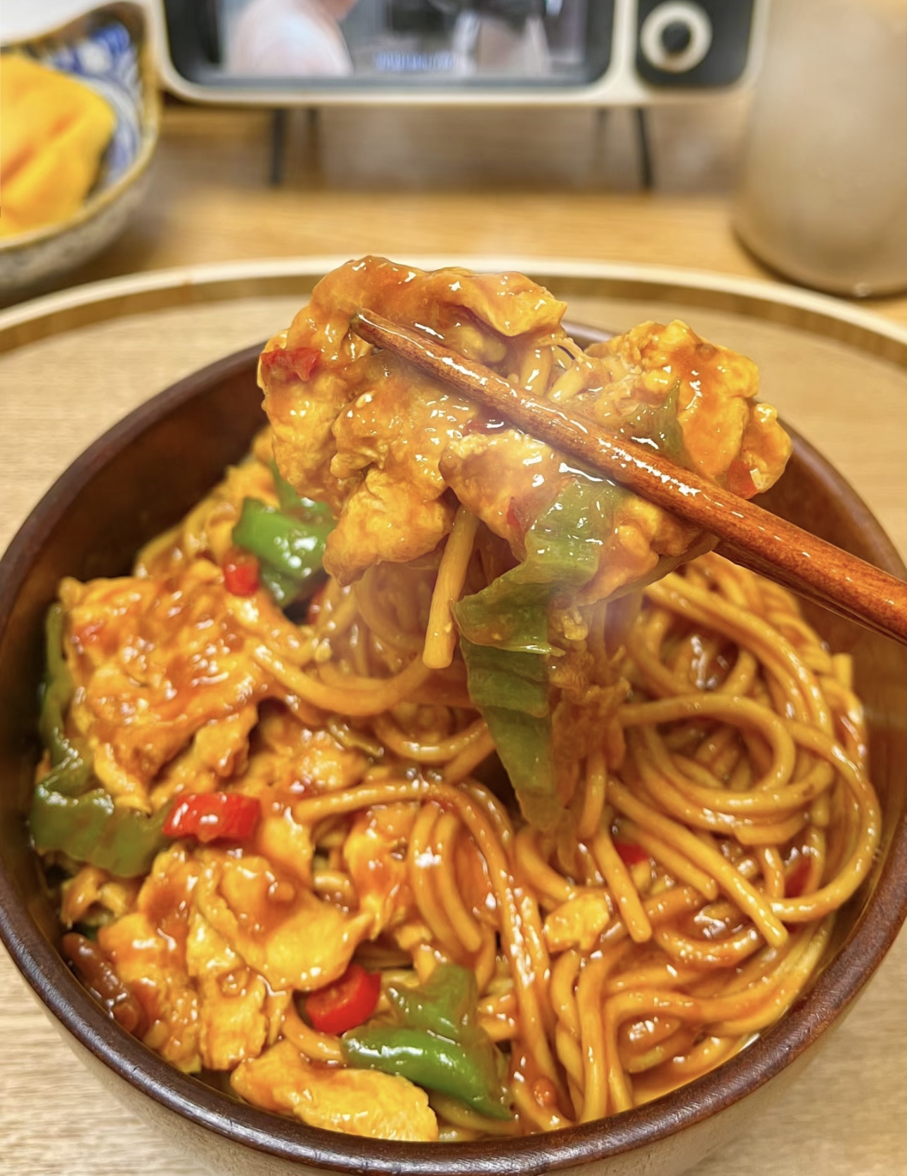 鸡蛋拌面，简单的食材组合，却绽放出令人惊 配图3