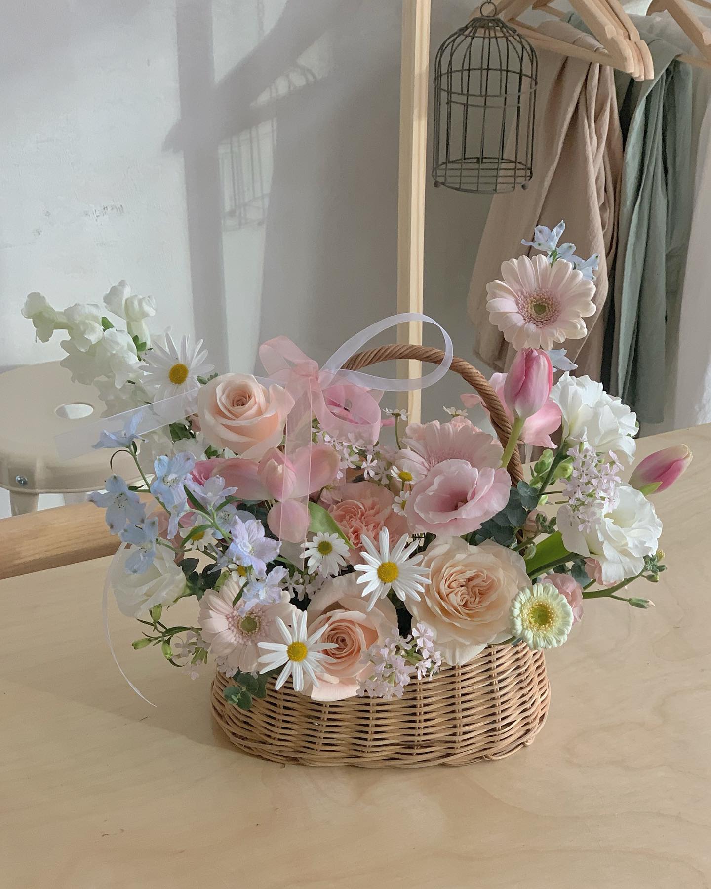 韩式小清新花篮🌸 对这种温柔至极的颜色真 配图2