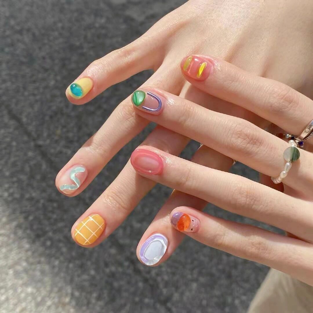 ⠀ ┏━🐰━━━━🐰━┓ ⠀指尖斑斓童话 配图1