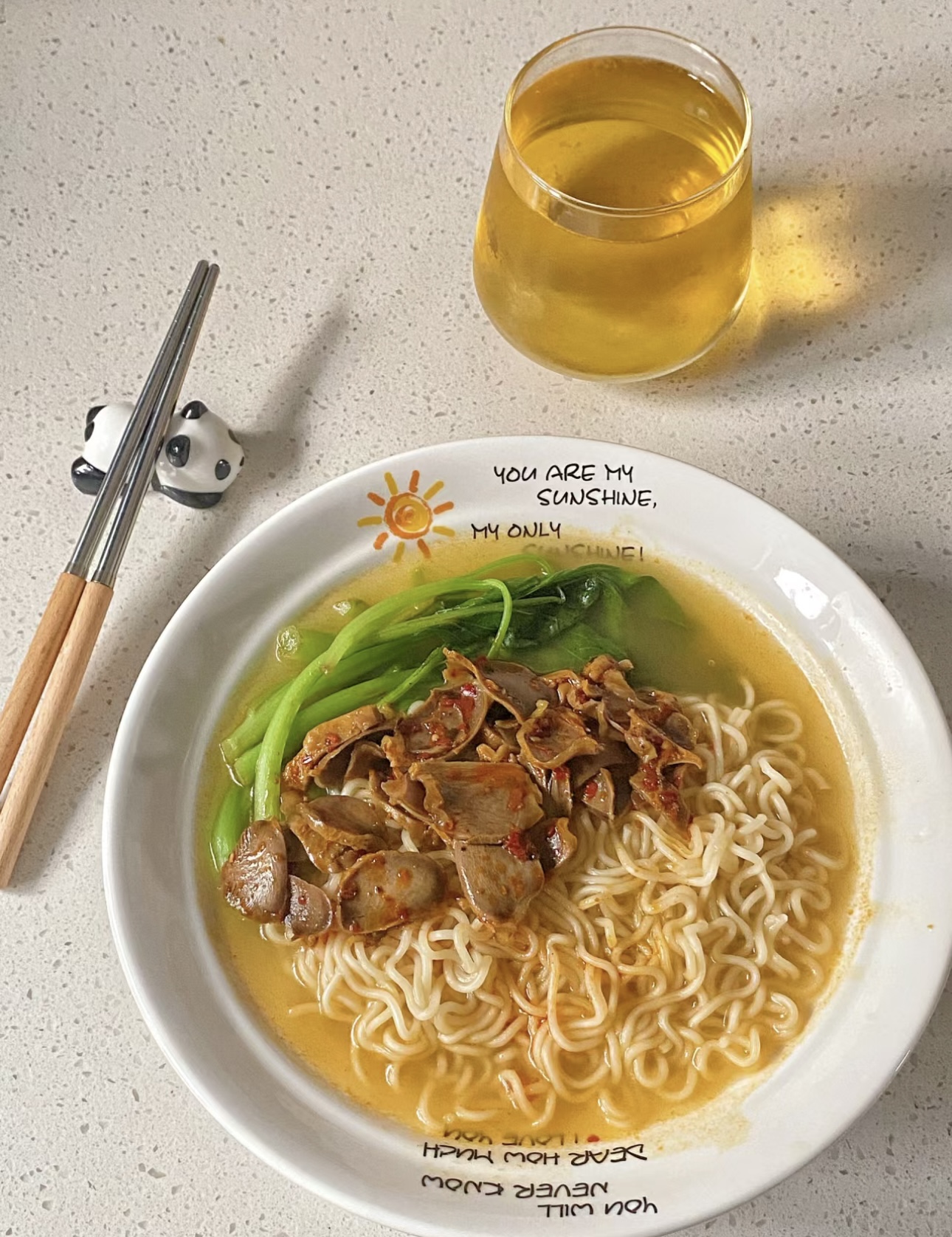 香卤鸭胗邂逅筋道泡面，一场独特的美味碰撞 配图1