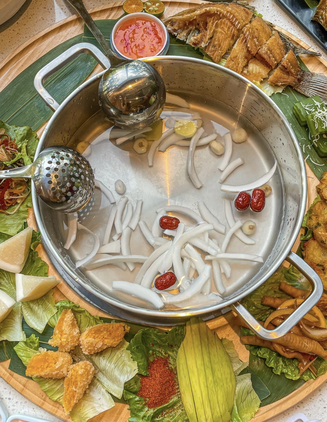 “在清新的椰香中邂逅鲜嫩的鸡肉，椰子鸡火 配图1