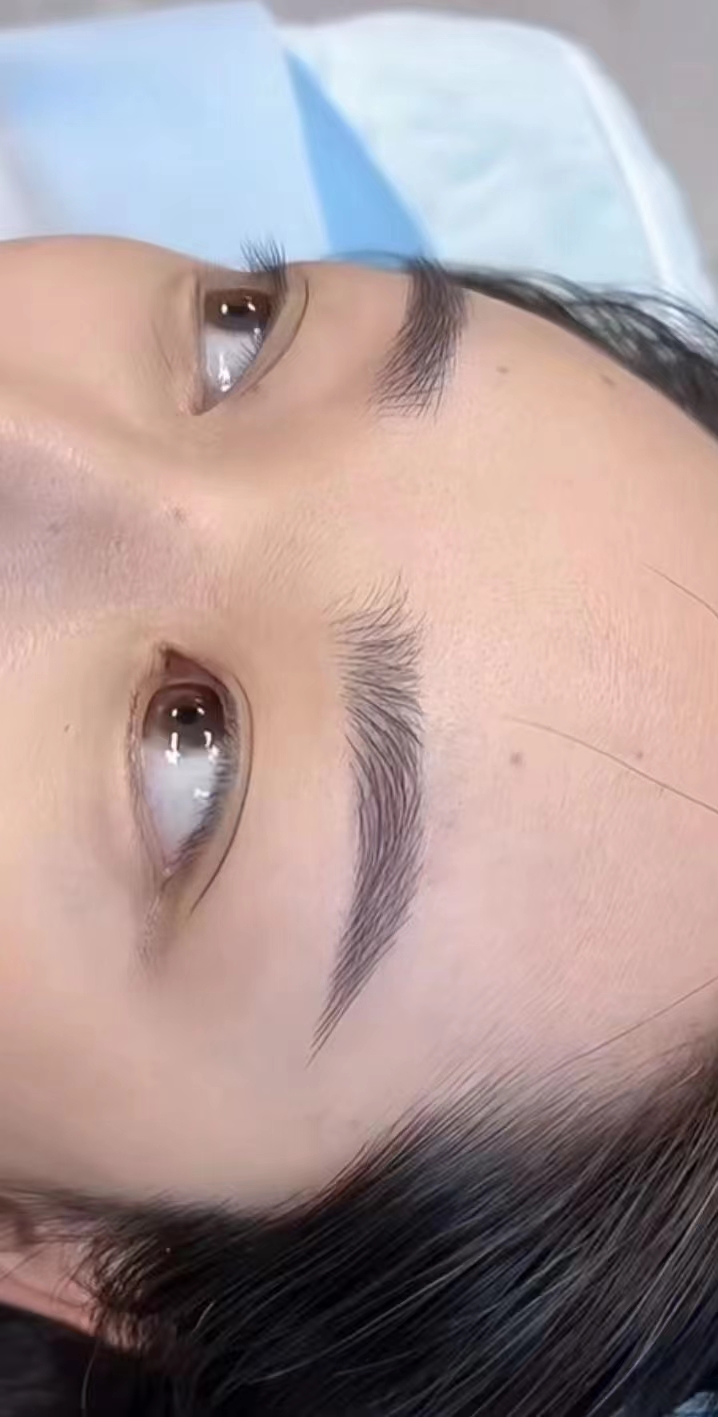 想悄无声息的变美 赶紧安排上一个手工线条