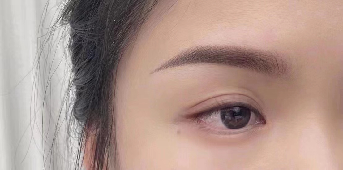 女不可一日无妆 妆不可一日无眉 什么都可 配图2