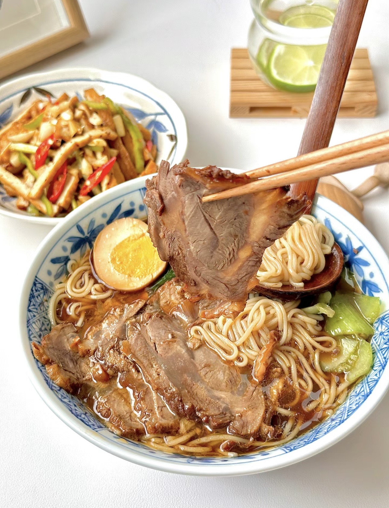 来一碗酱牛肉拉面吧！拉面的灵动与酱牛肉的 配图3