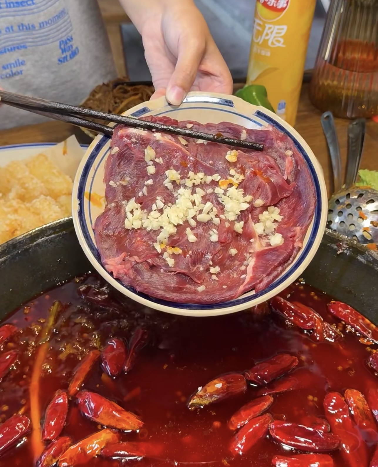鲜香麻辣的火锅，是生活的调味剂。在这温馨 配图3