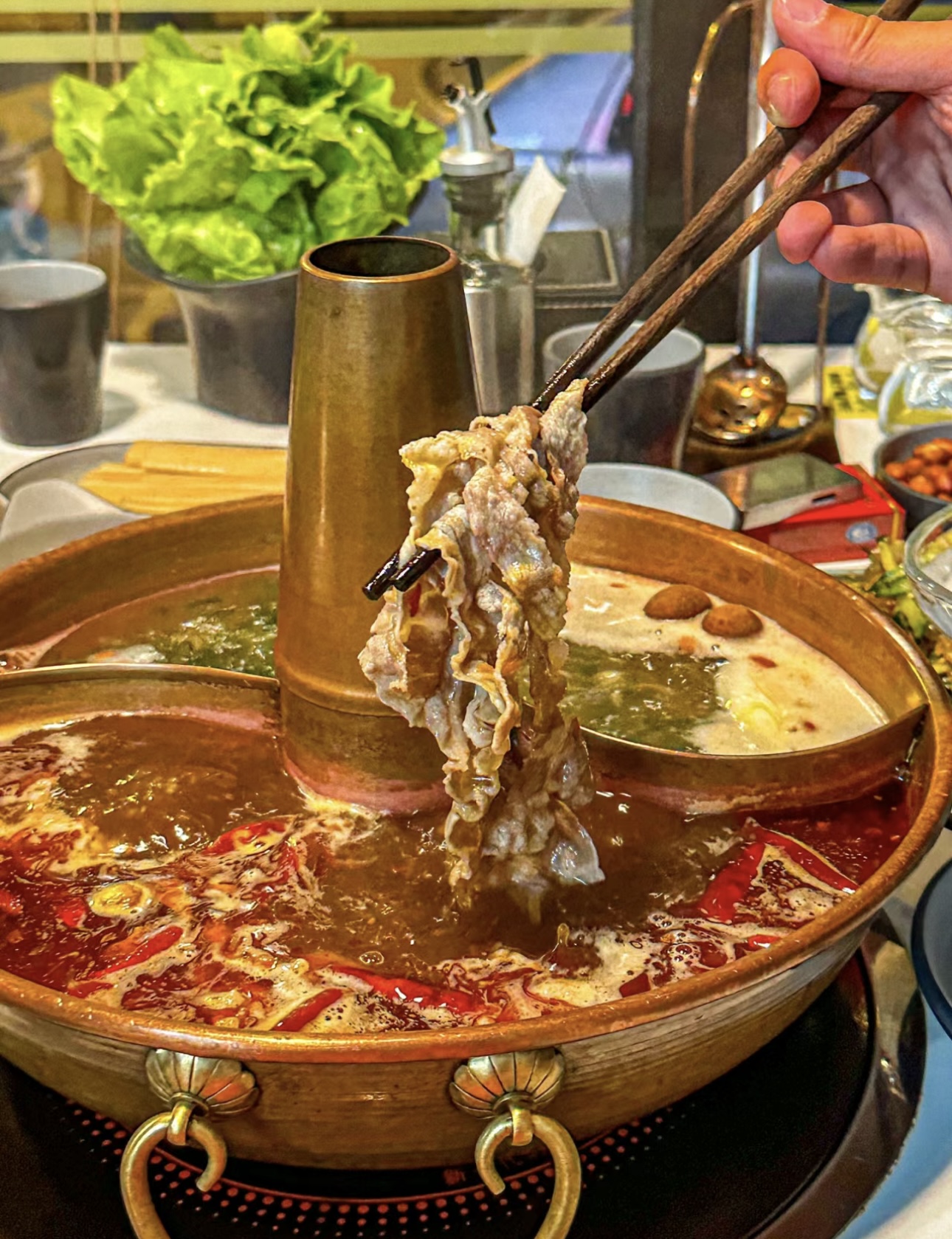 🥘 涮羊肉火锅，舌尖上的极致享受！😋 🐏 配图1