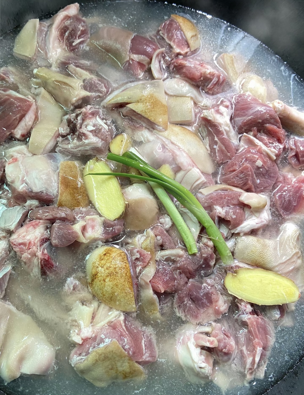 清汤羊肉火锅，品味那纯粹的鲜美。羊肉的鲜 配图3