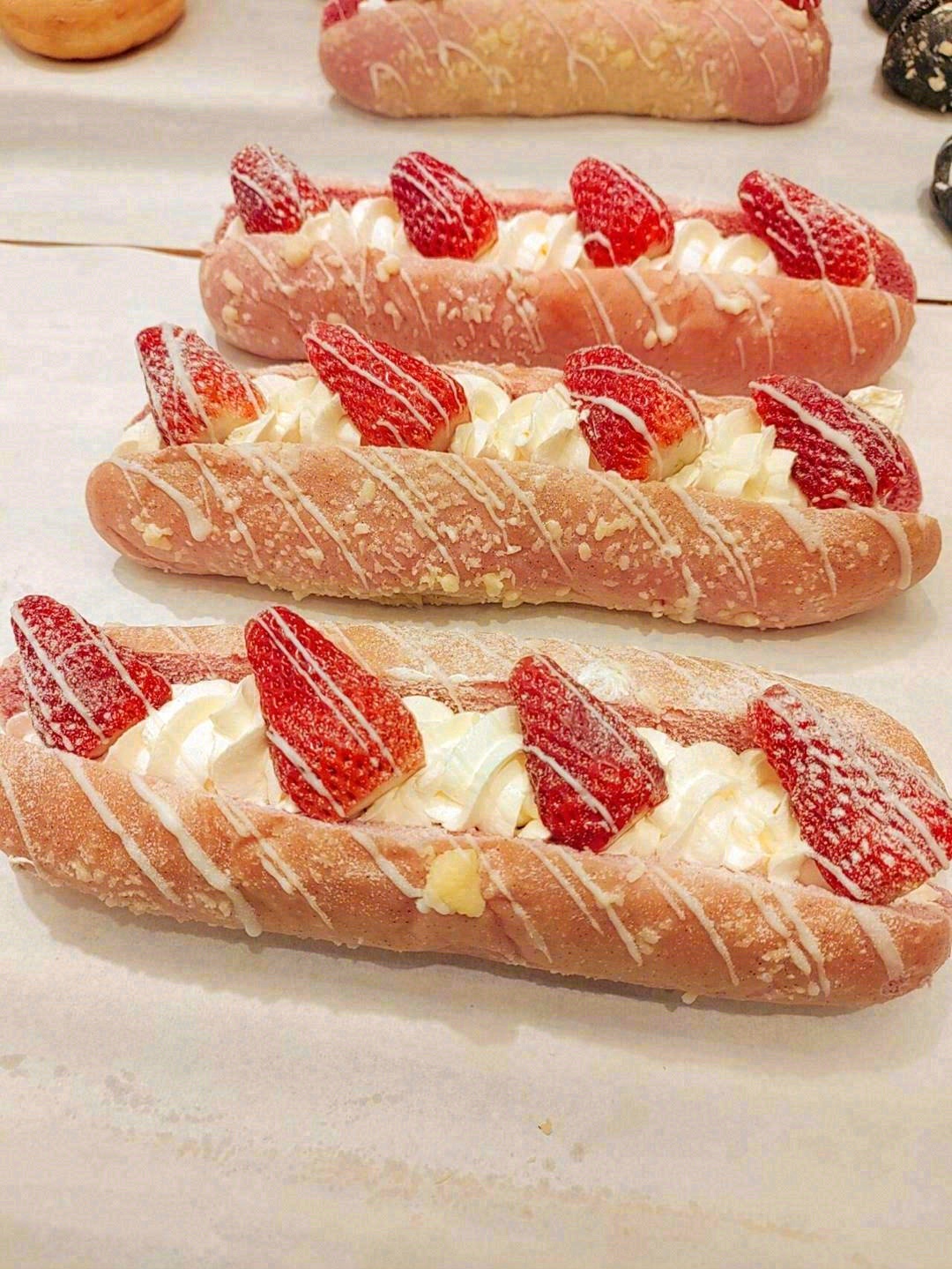 🍓草莓魔法棒面包 软乎乎的面包🥖 香喷喷 配图2