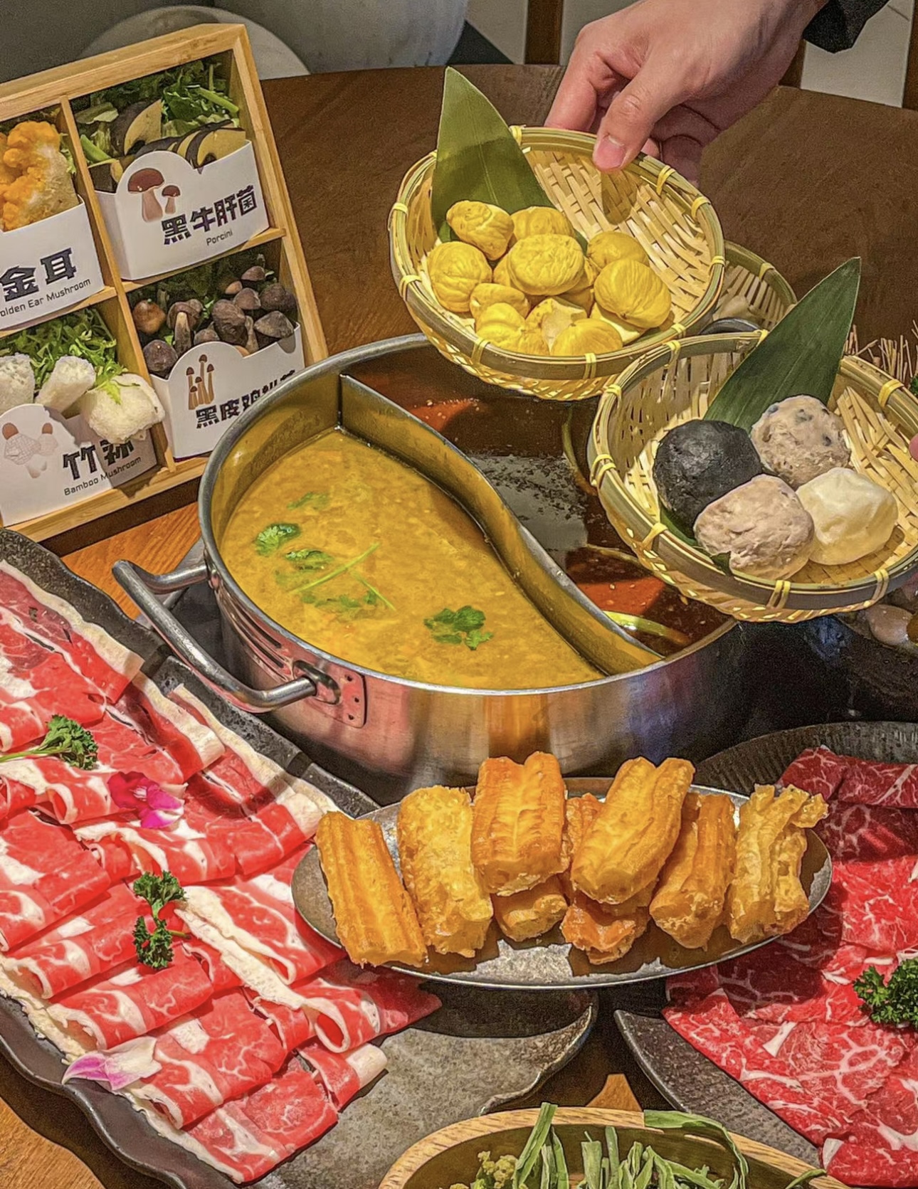 台式火锅的热情，如同台湾的夏日阳光，炽热 配图1