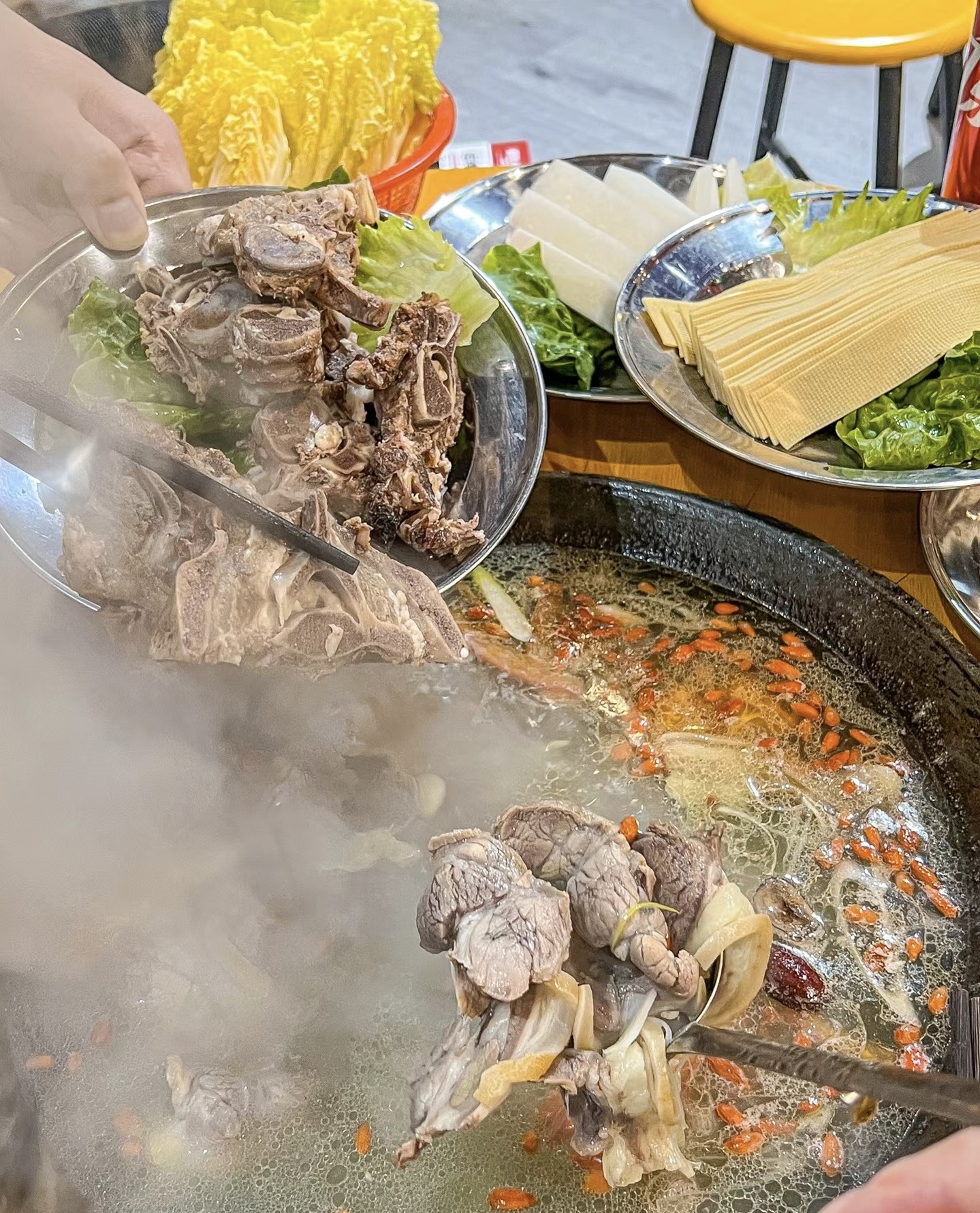 一锅羊肉汤 喝上一碗 真的不要太舒服～烫 配图3