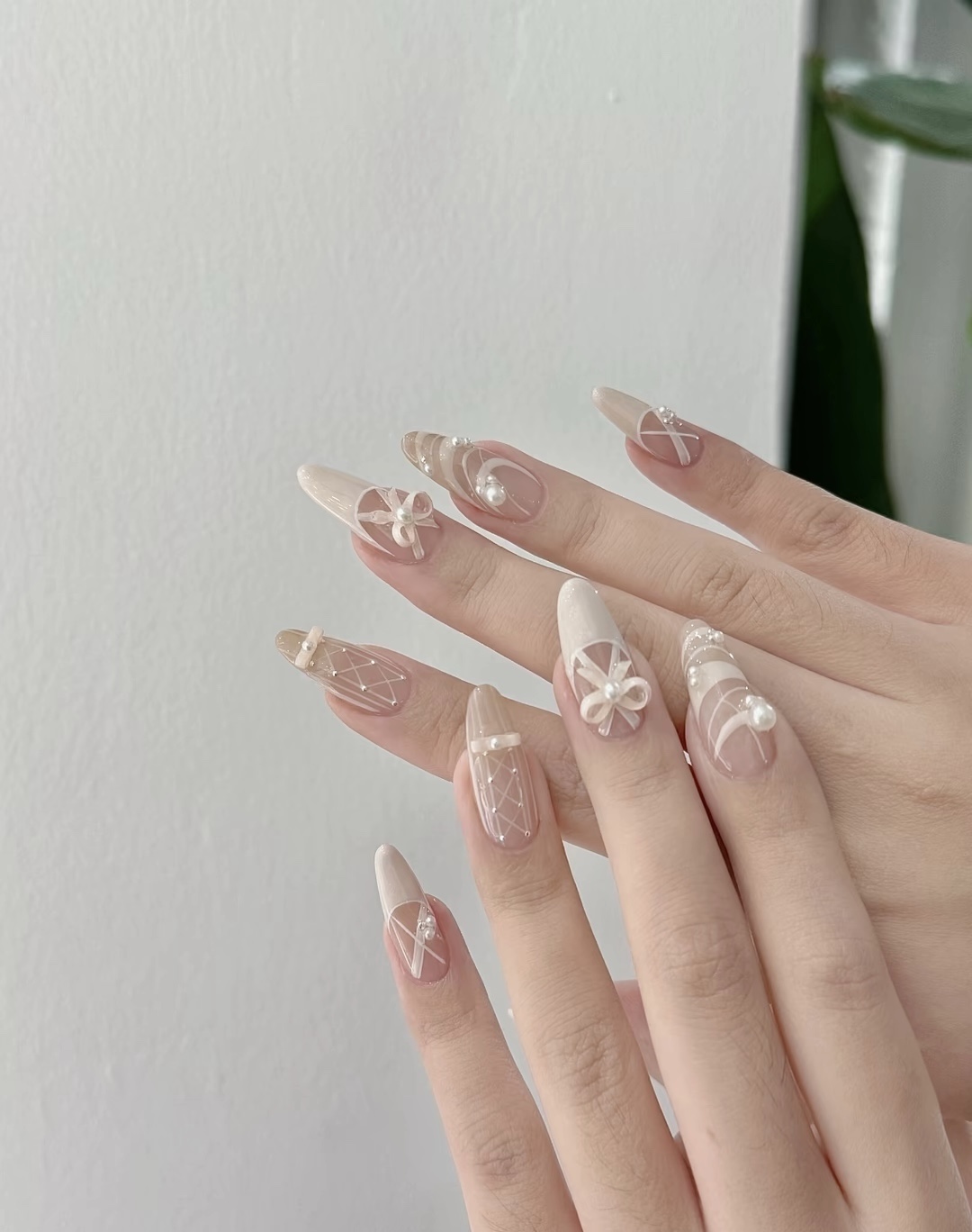 化妆，是美给所有人看的 美甲，是美给自己 配图2