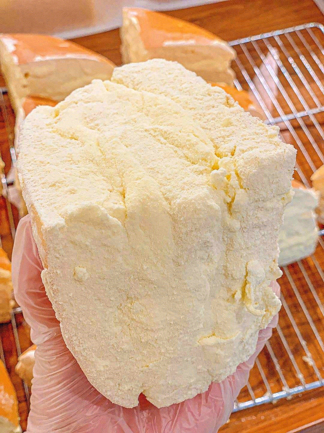 雪山乳酪面包🍞，真的太好吃了，面包松软， 配图3