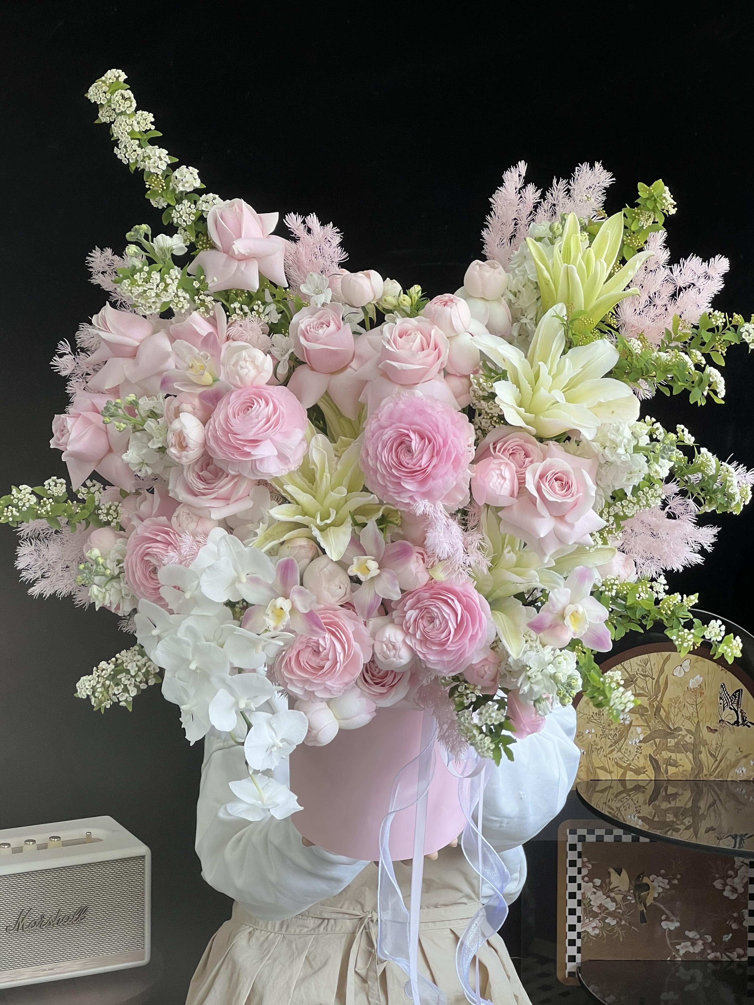 粉白色系抱抱桶💐 满眼的柔情🌸 跌入这桶 配图2