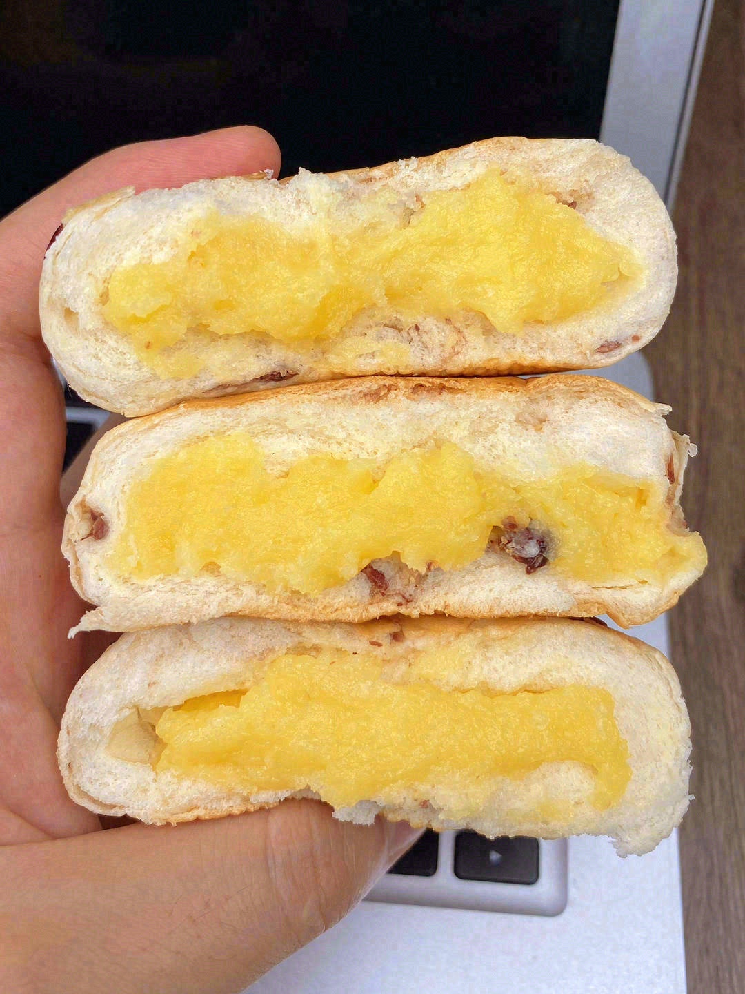 🫘红豆乳酪包红豆超级多，西饼软软的🍞，里 配图2