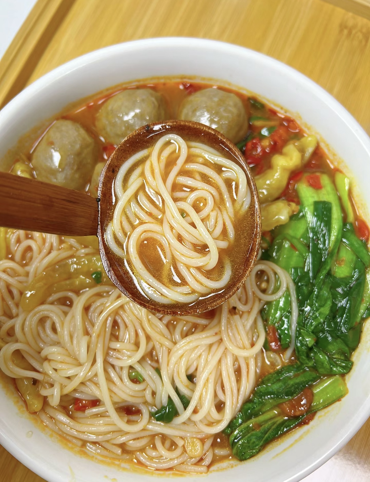 泡椒的独特风味，唤醒您的味蕾；牛肉丸的饱 配图3