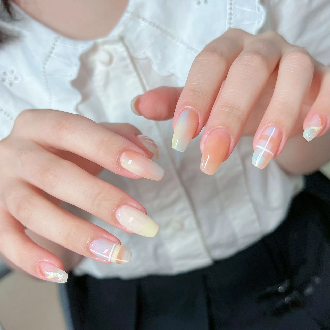 🌻🌻🌻 ⁼³₌₃ 快乐用美甲覆盖 美 并 配图1