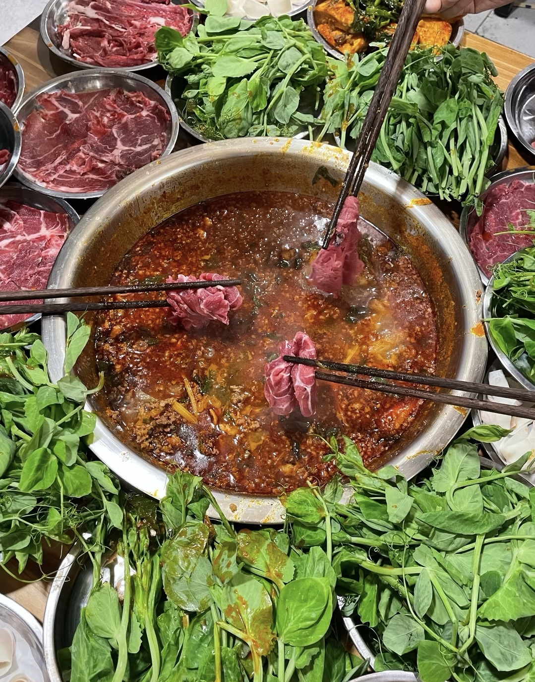 鲜到反人类的牛肉火锅。 确定今晚不下手？ 配图3