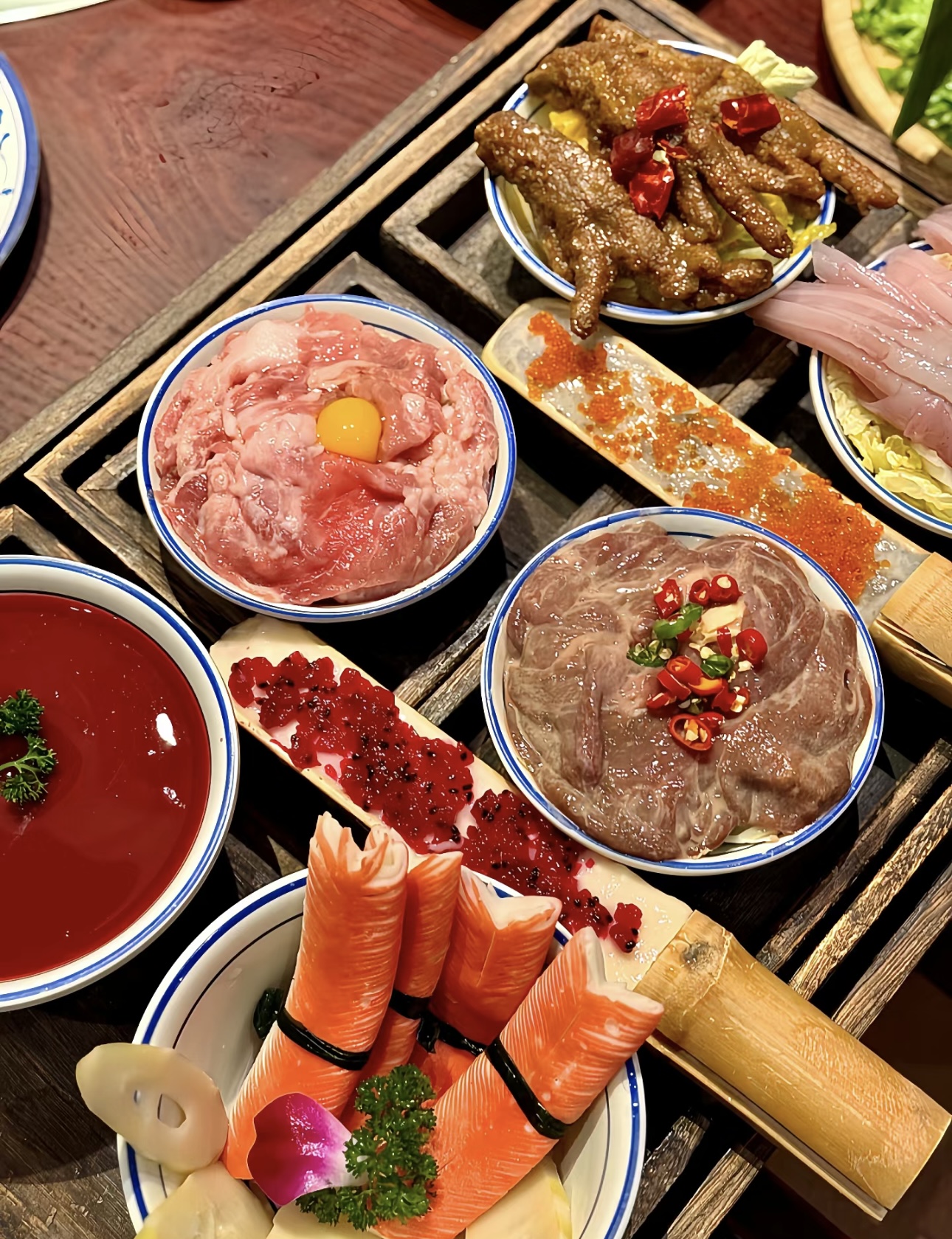 重庆老火锅，鲜香麻辣，地道风味。锅底红油 配图3