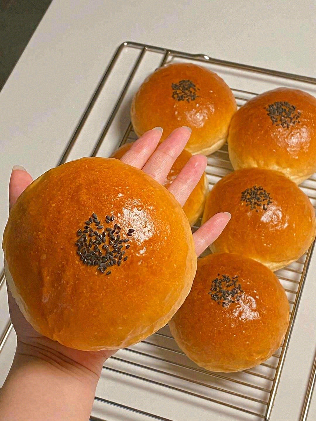 超松软『日式红豆包』🥯 面包层次丰富🌈  配图2
