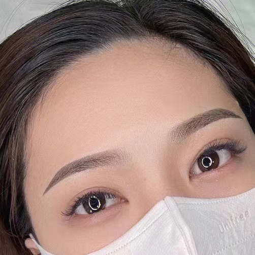 最好的纹眉就是： 把纹的眉毛和自身毛发 