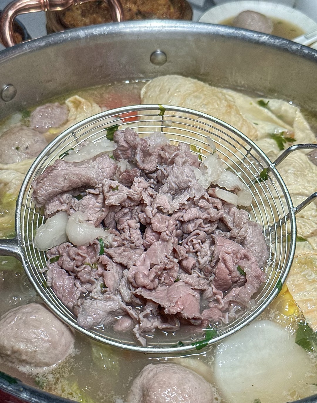 带你吃鲜牛肉的人，一定是最爱你的人因为牛 配图2