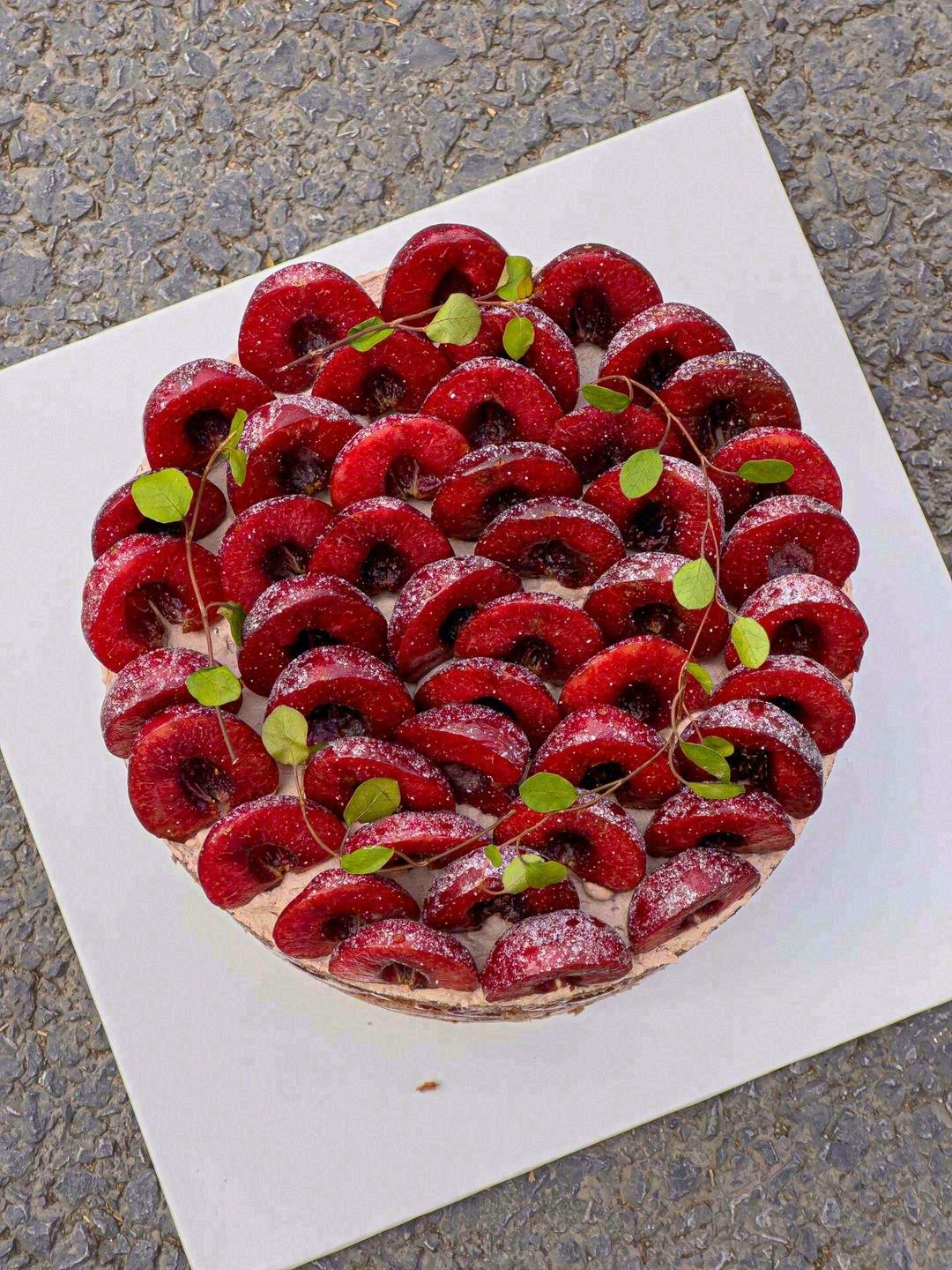 一颗颗心形果饱满圆润，恍若宝石🍒 就深红 配图1