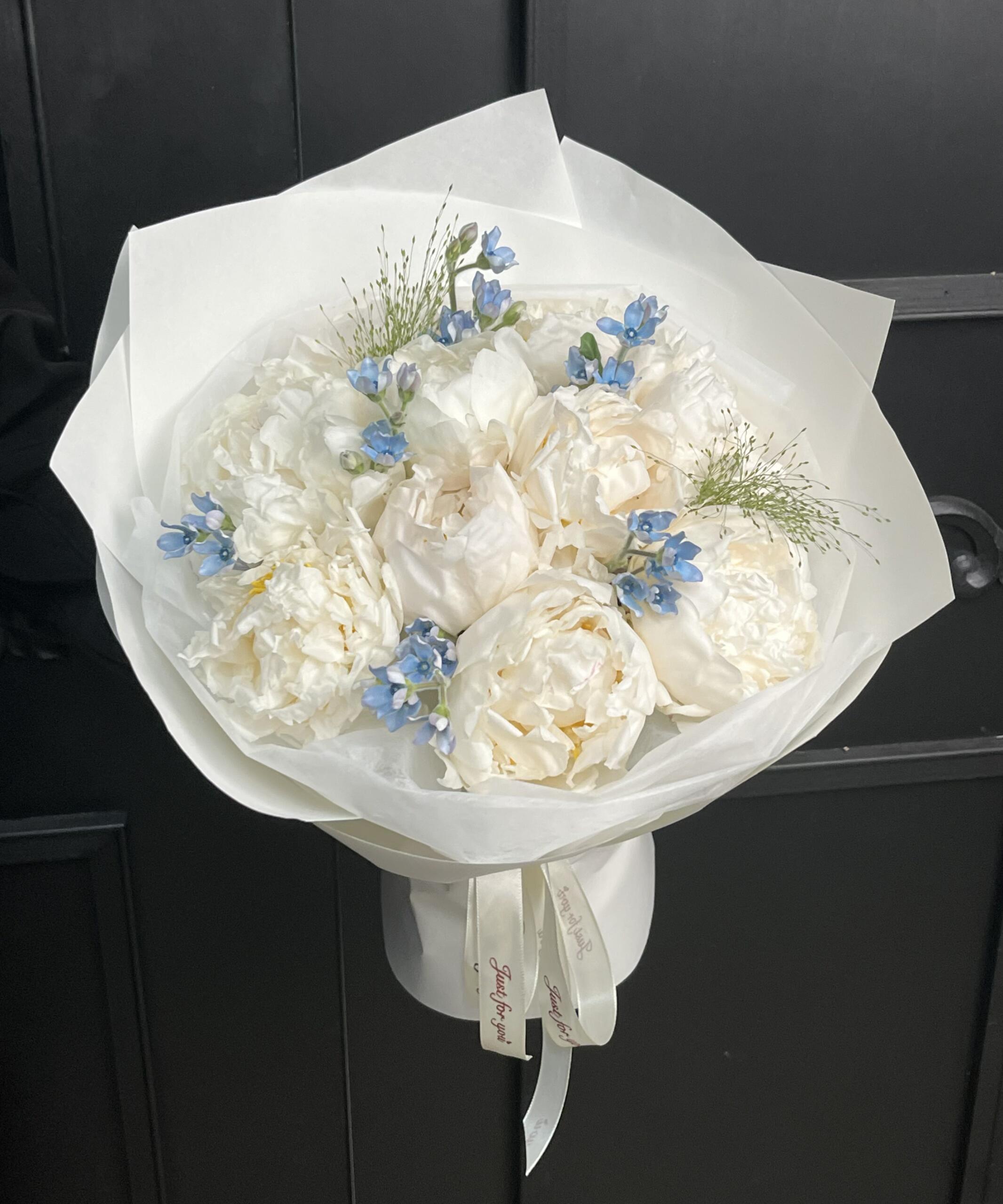 白芍药的美💐 是无需滤镜的高级感 没有浓 配图3