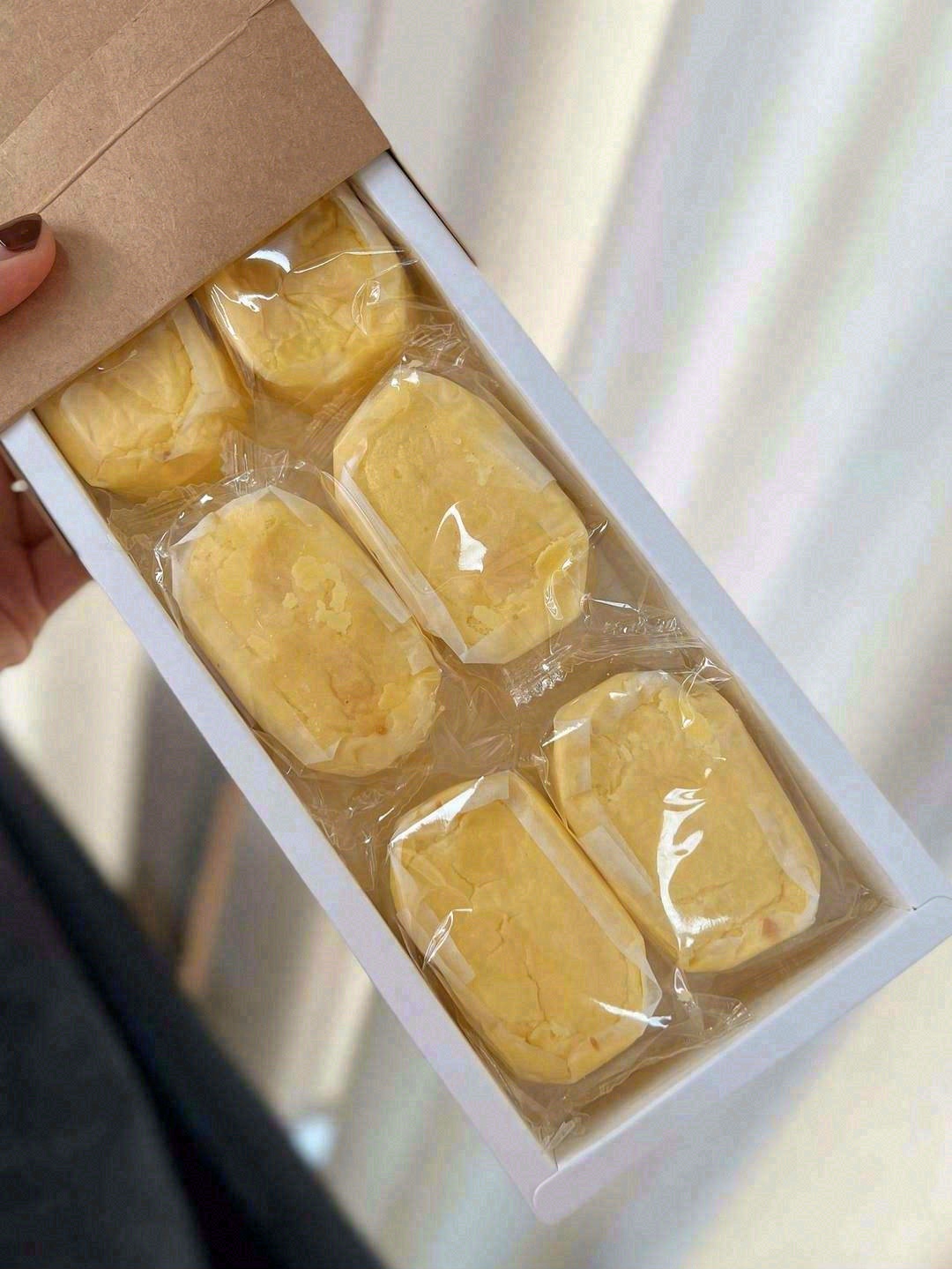 🔥烤好以后的半熟芝士，上层是柔滑纯粹的芝 配图3