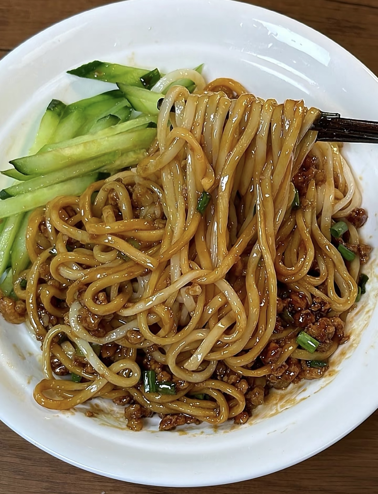 忙忙碌碌的生活，有时治愈你的只不过一碗面 配图2