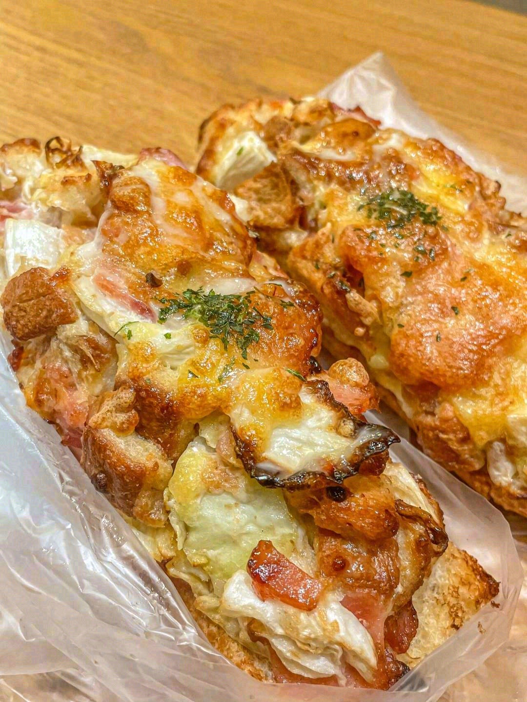 💥酥脆的吐司块和浓厚的大蒜味!🧄 马苏里 配图2
