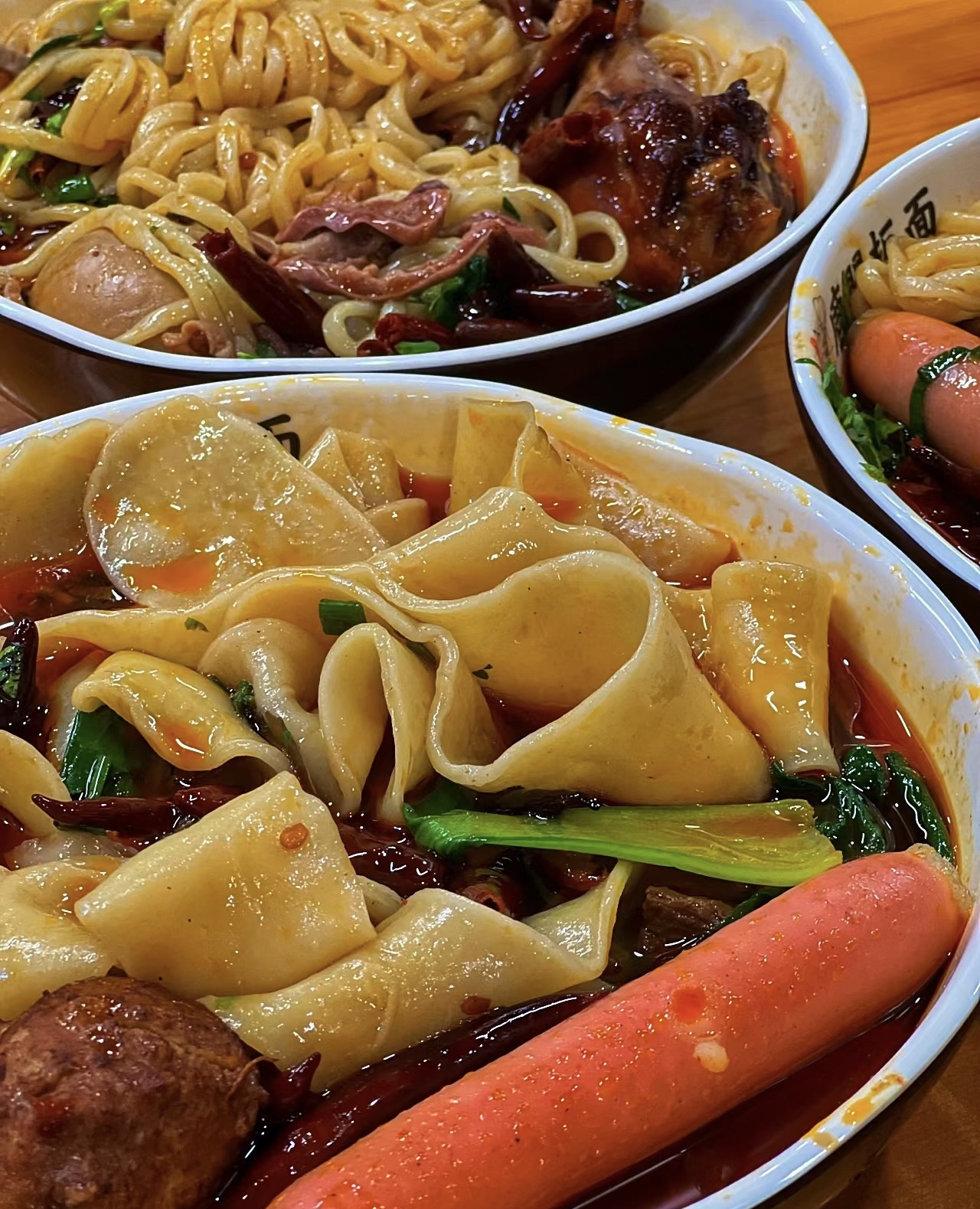 牛肉板面 牛肉粒儿肉眼可见！面条子也很劲 配图1