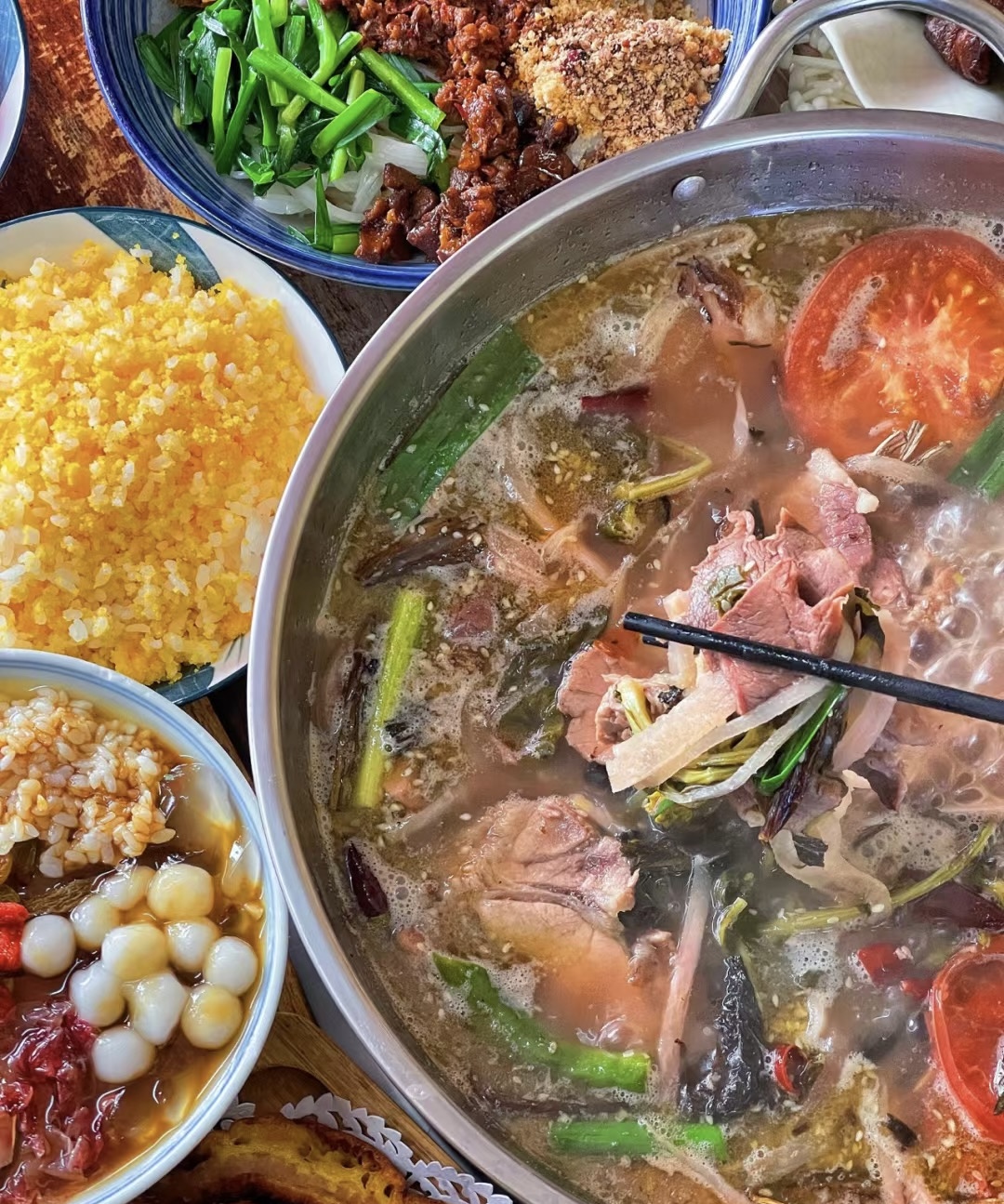 富源酸菜汤底浓郁而且还有超有特色的干腌菜 配图1