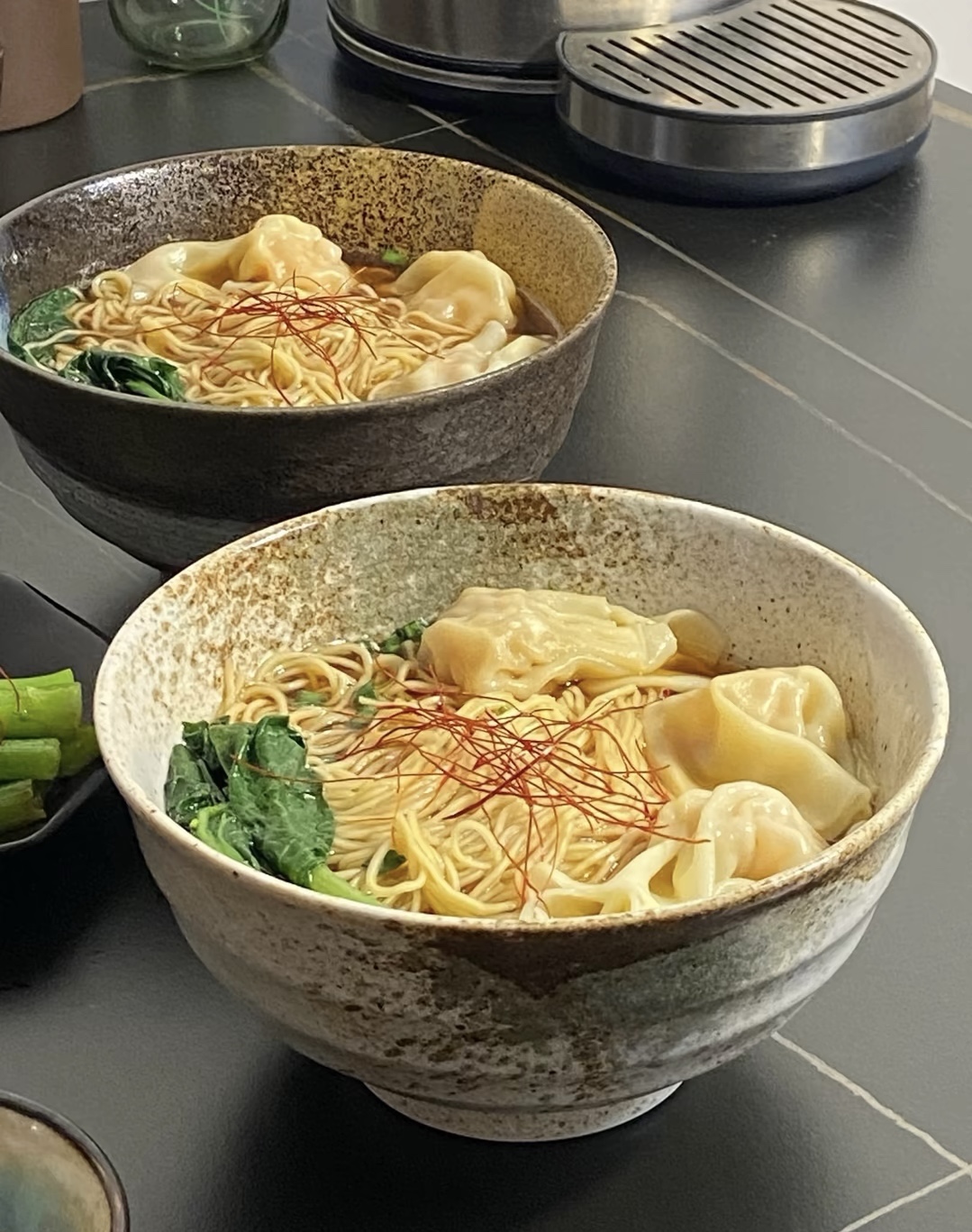 云吞面一般在早餐时食用，营养丰富，是老少 配图3