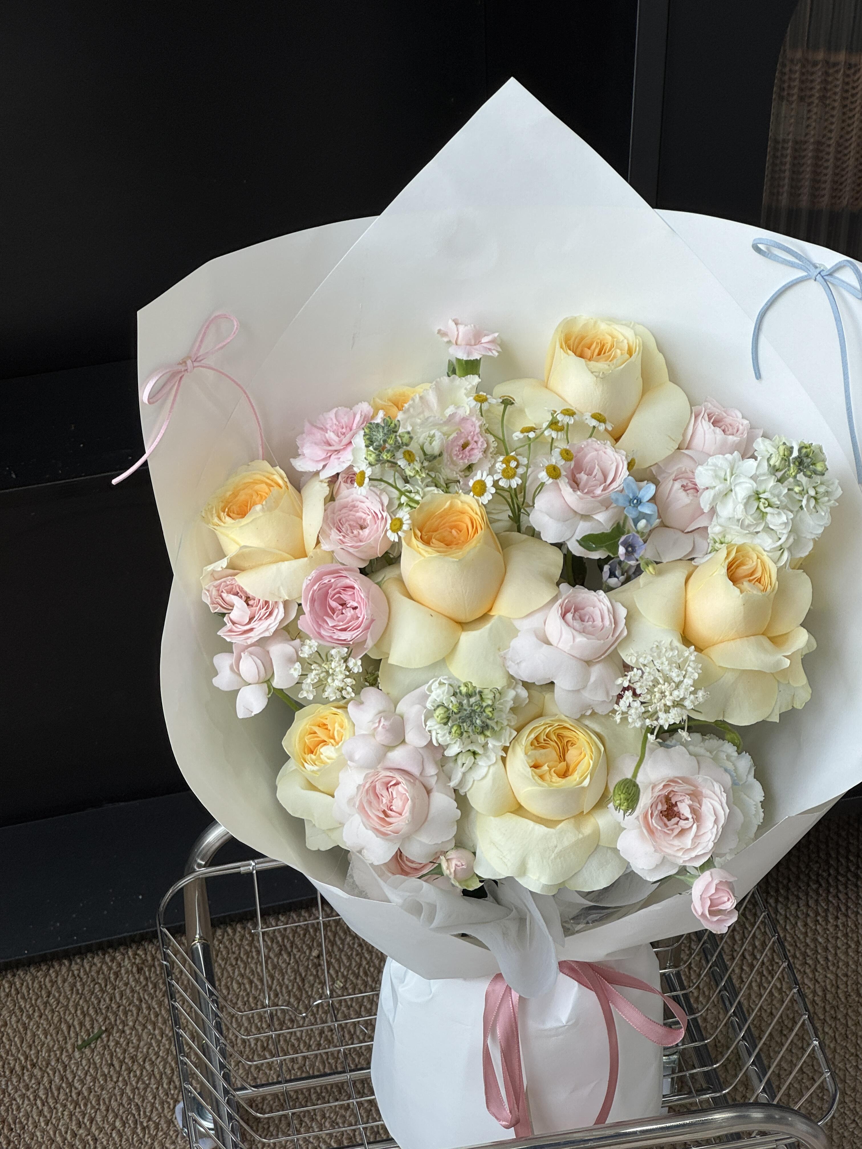 清新奶油杯花束💐💐 浪漫的年纪💛 不许活 配图2