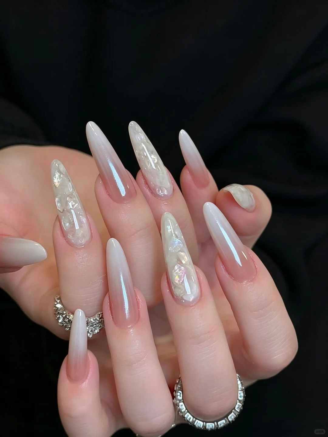 new nail💅🏻淡颜的天菜醋酸美甲