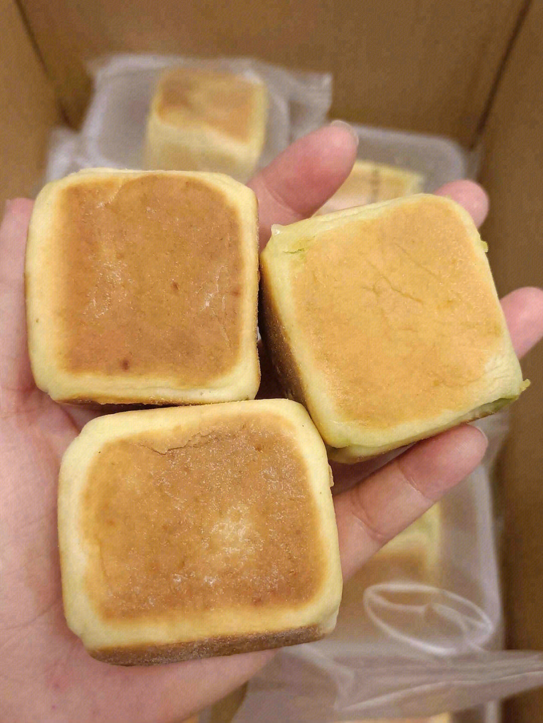 ✨一颗仙豆糕掰开，里面满满都是内馅✅肉松 配图1