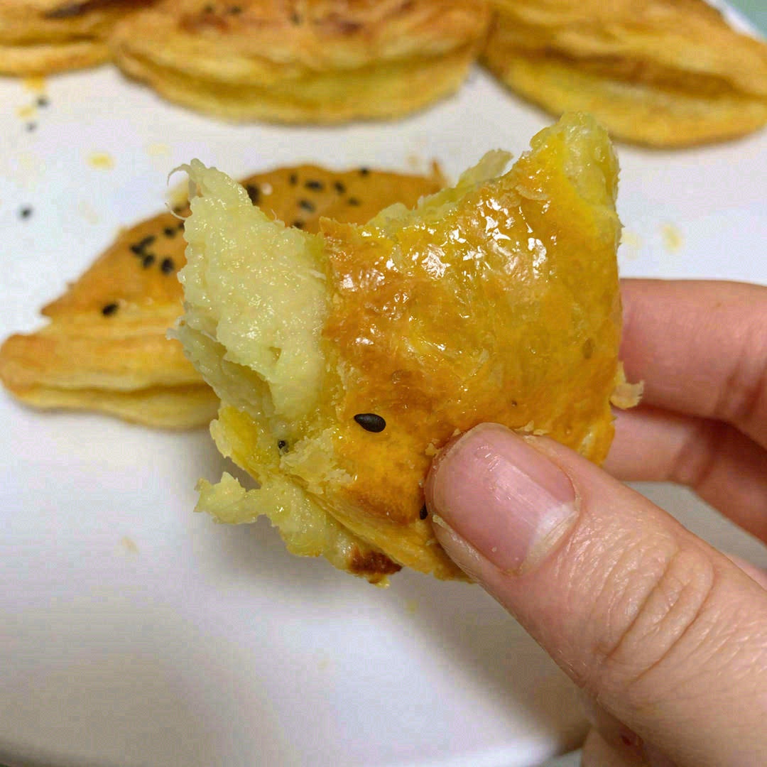 真的是吃了会上瘾😍当你吃到这颗榴莲酥后就 配图2