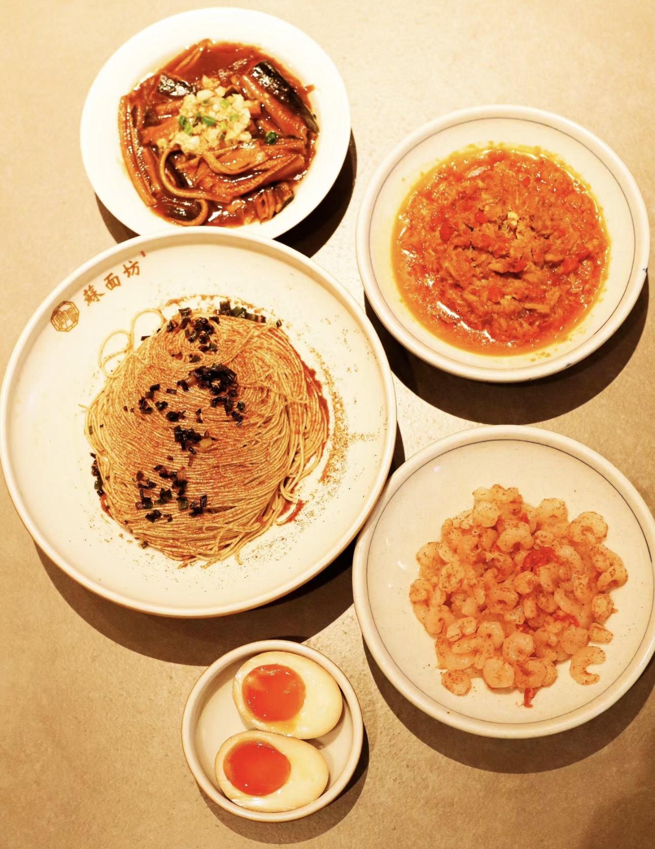 苏式面，那是江南水乡独有的美食风情。细面 配图3