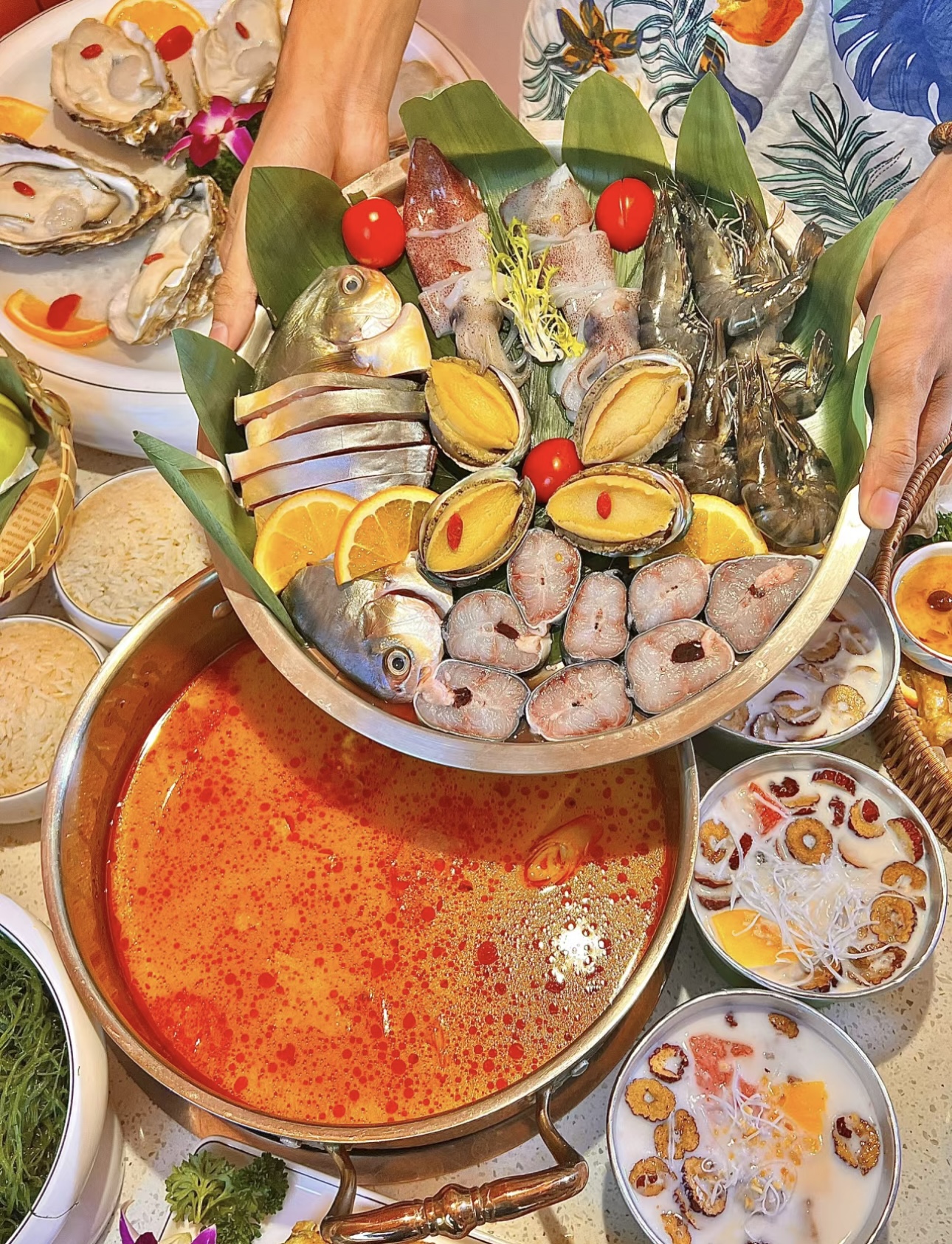 鲜香海鲜，麻辣清汤，在海鲜火锅里邂逅大海 配图1