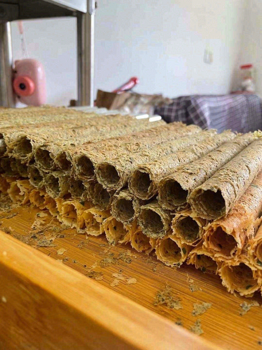 🦋每层都薄如蝉翼，入口酥脆但能瞬间化渣✨ 配图3