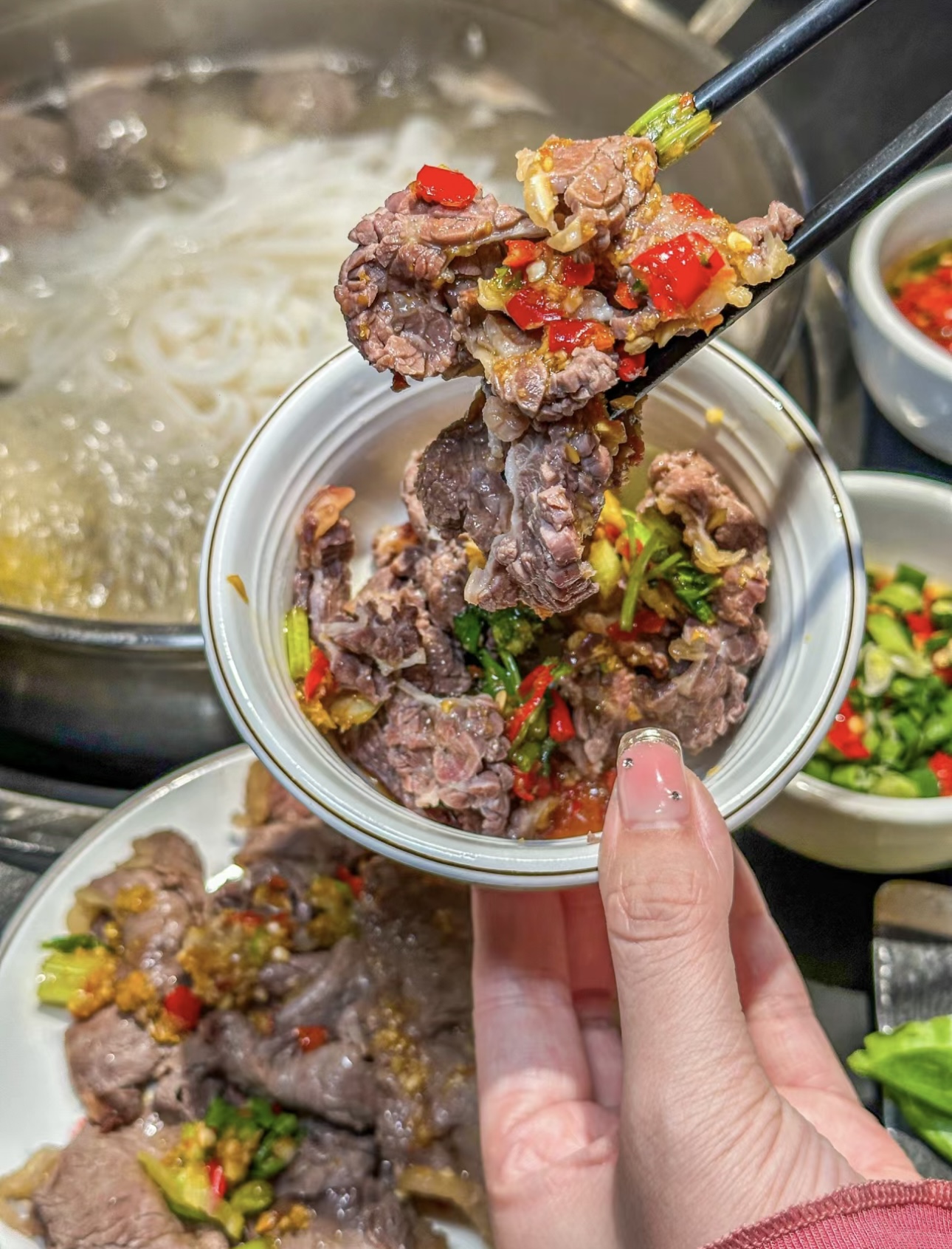 牛肉火锅，锅中有乾坤，口中有鲜香。让鲜嫩 配图1