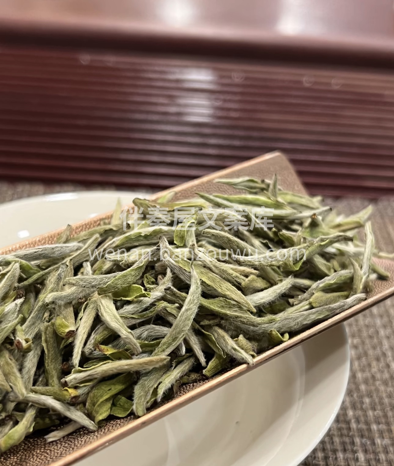 “白毫银针，茶叶中的白富美！”? 是中国 配图1