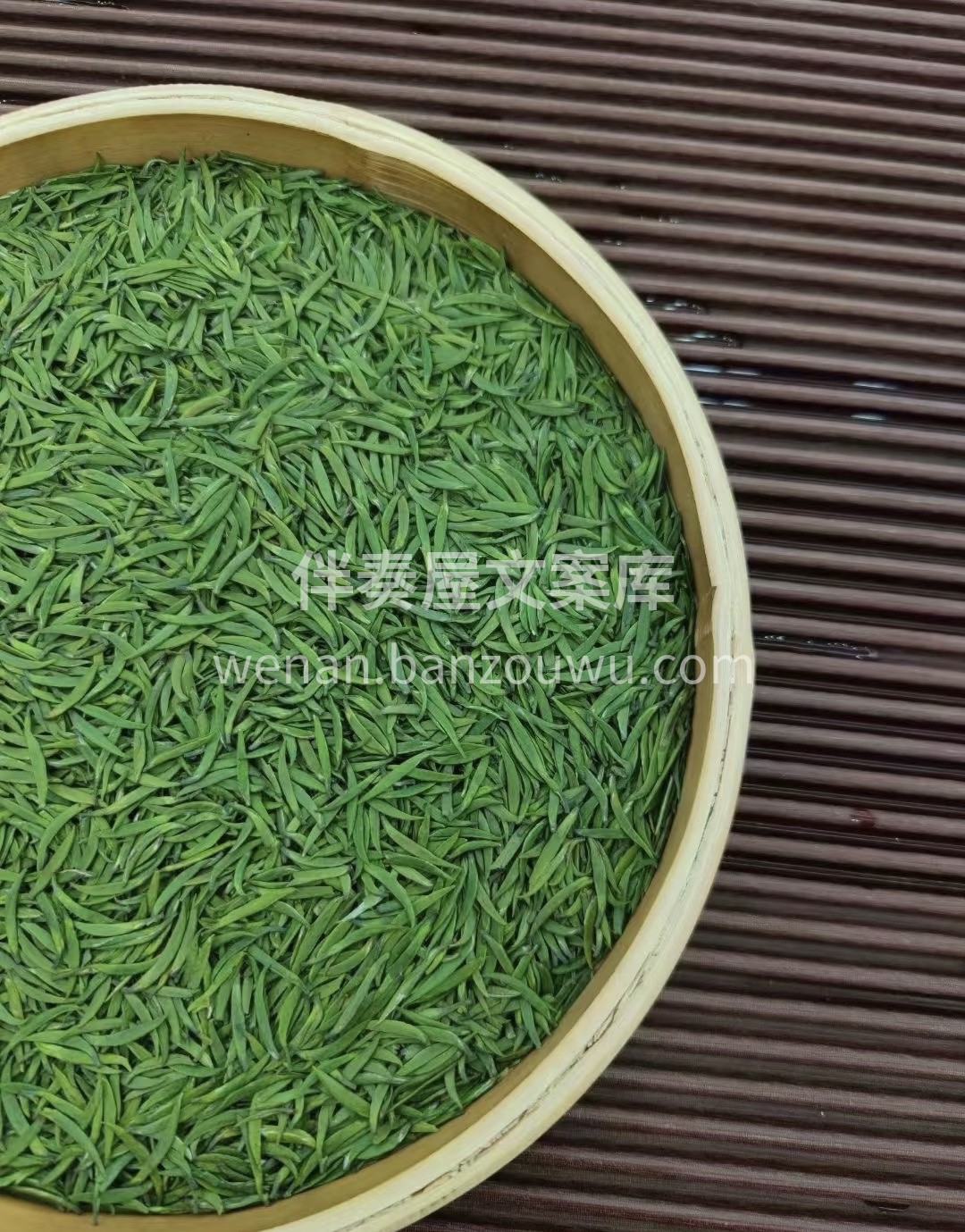 竹叶青茶是中国名茶之一，属于绿茶类。其外 配图1