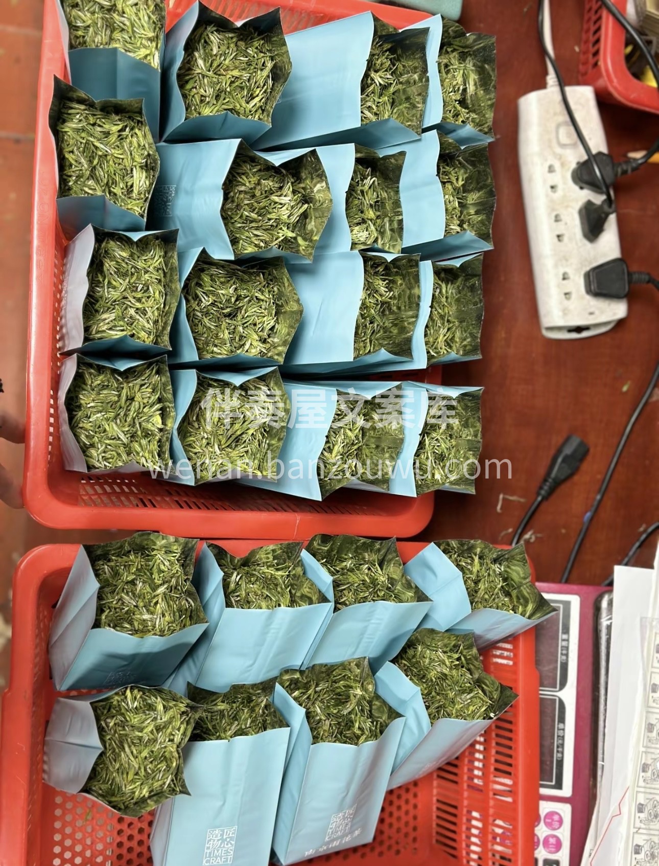 秦淮河畔的春风拂过整个金陵 ， ～是雨花 配图1