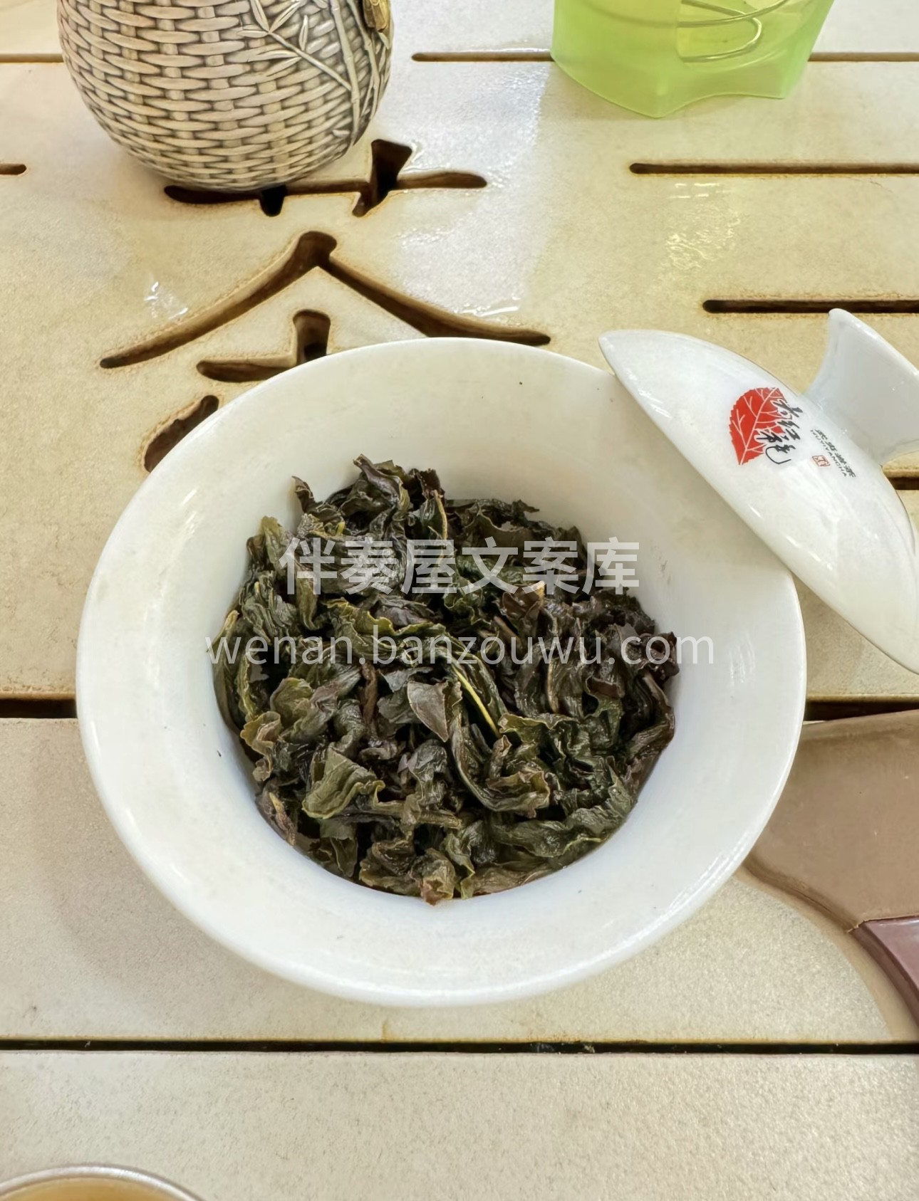 冻顶乌龙茶，以其独特的韵味和醇厚口感，诉 配图2