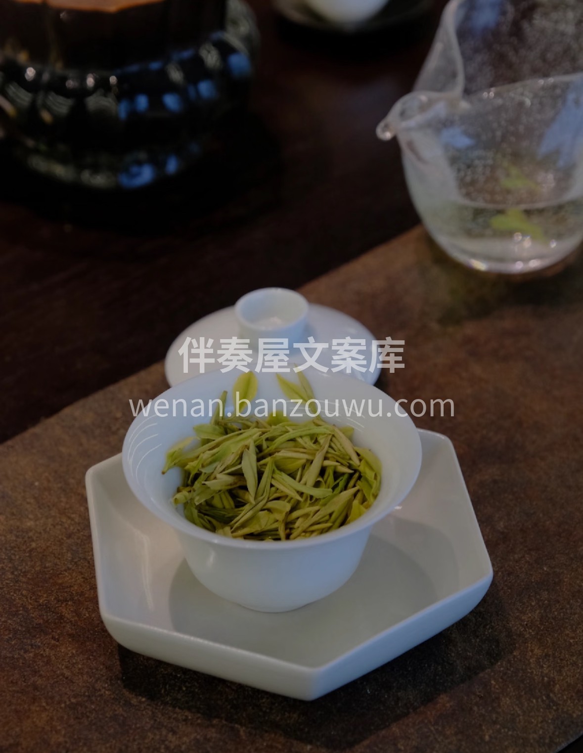 🌿 明前安吉白茶，芽叶如霜雪凝翠。沸水轻 配图2