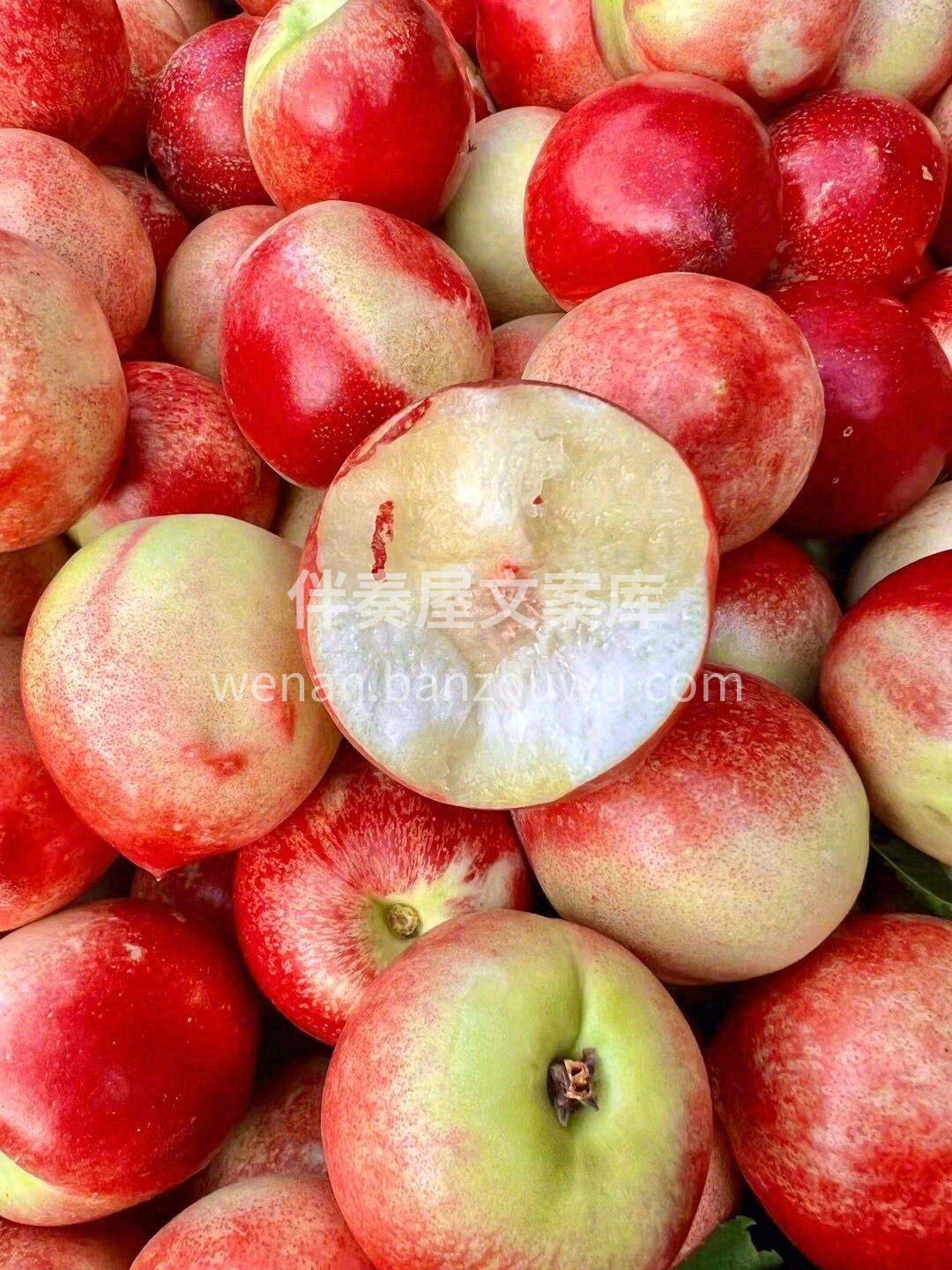 🍑珍珠枣油桃个头不大，味道极甜🍭 硬着吃 配图1