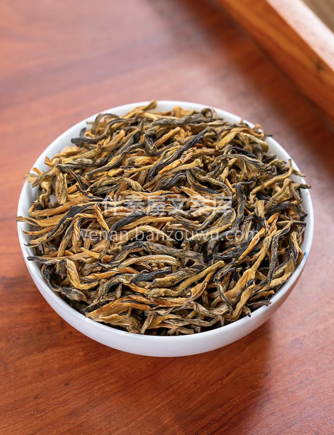 我们的茶叶店诚邀你来体验不一样的茶世界。 配图1